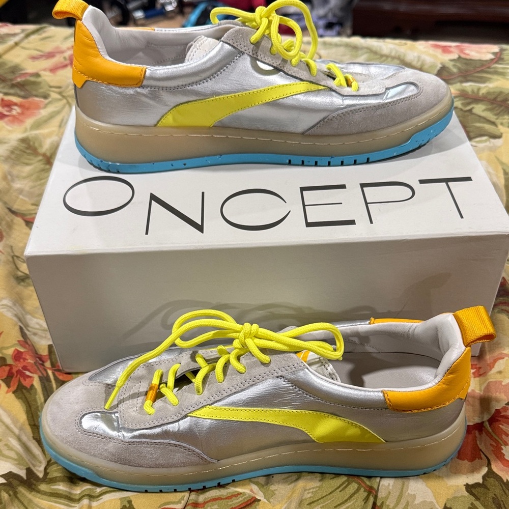 ONCEPT Women's Silver and Yellow Sneakers